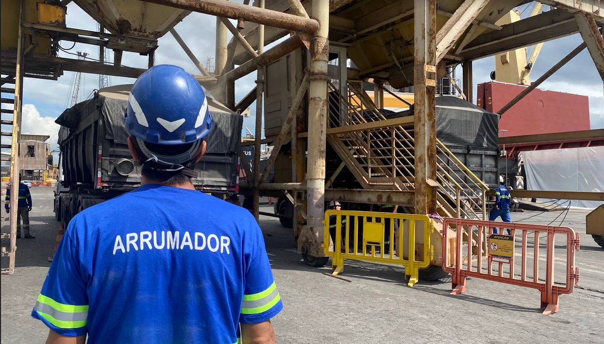 OGMO/Paranaguá comemora o Dia Municipal do Trabalhador Portuário Avulso